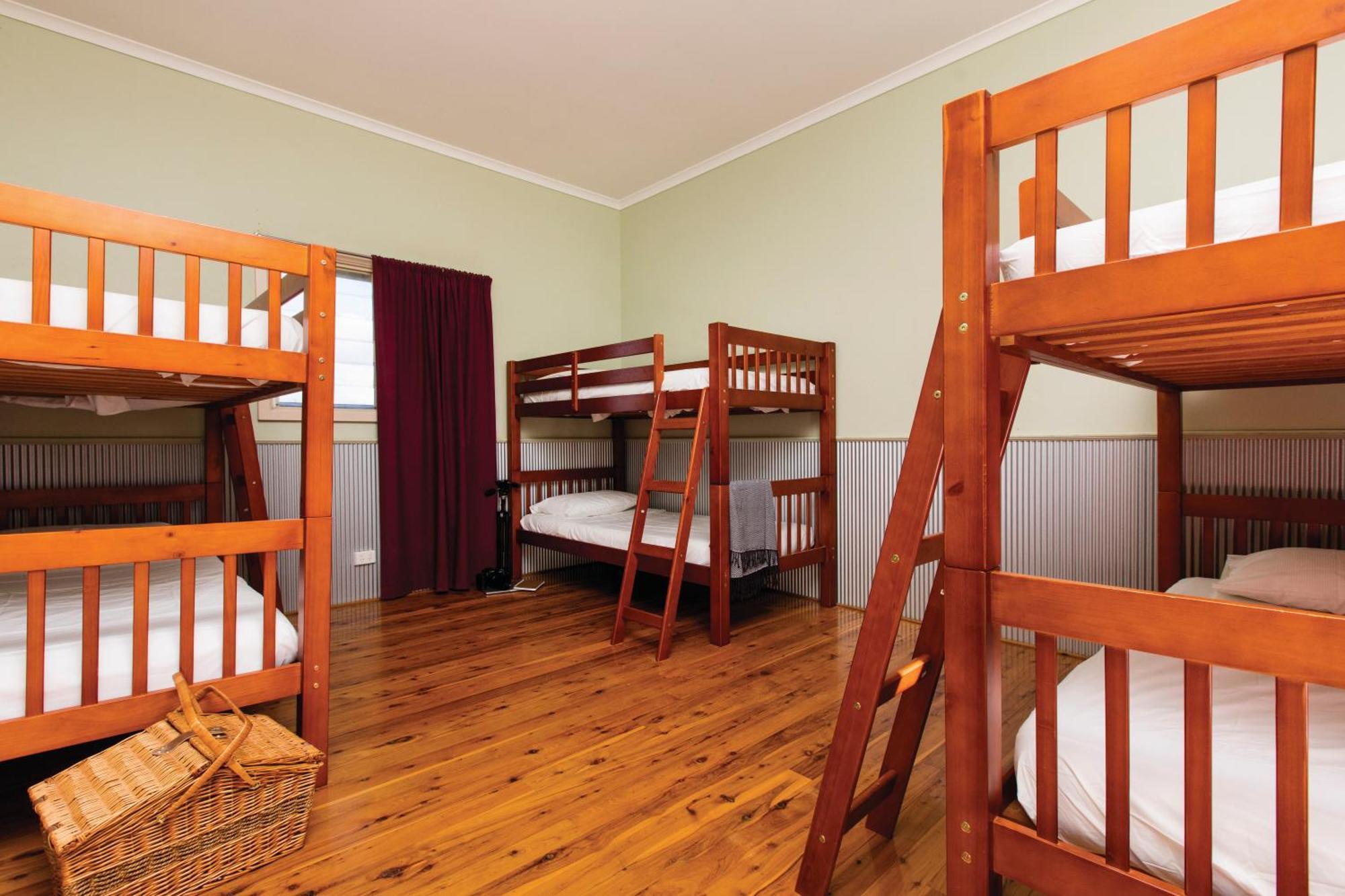 Вилла Mungo Shearers' Quarters Номер фото